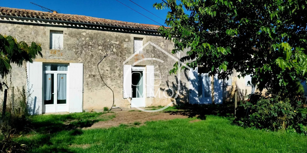 maison à MOULIETS ET VILLEMARTIN (33350)